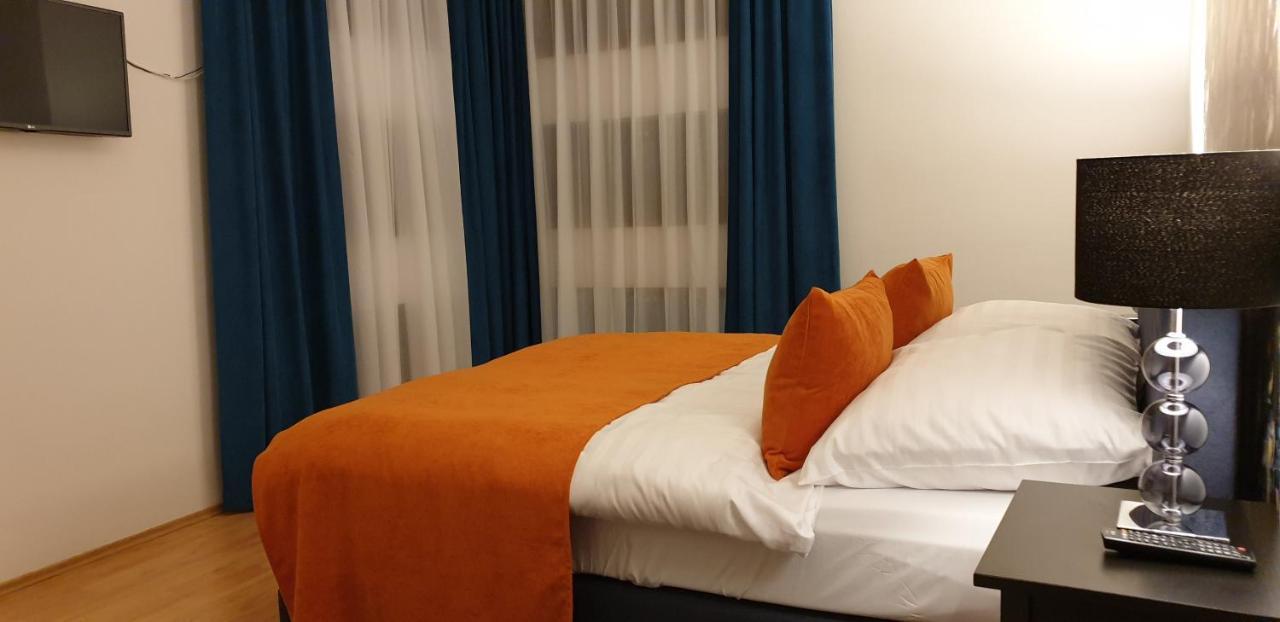 Grand Paradise Apartman 미슈콜츠 외부 사진