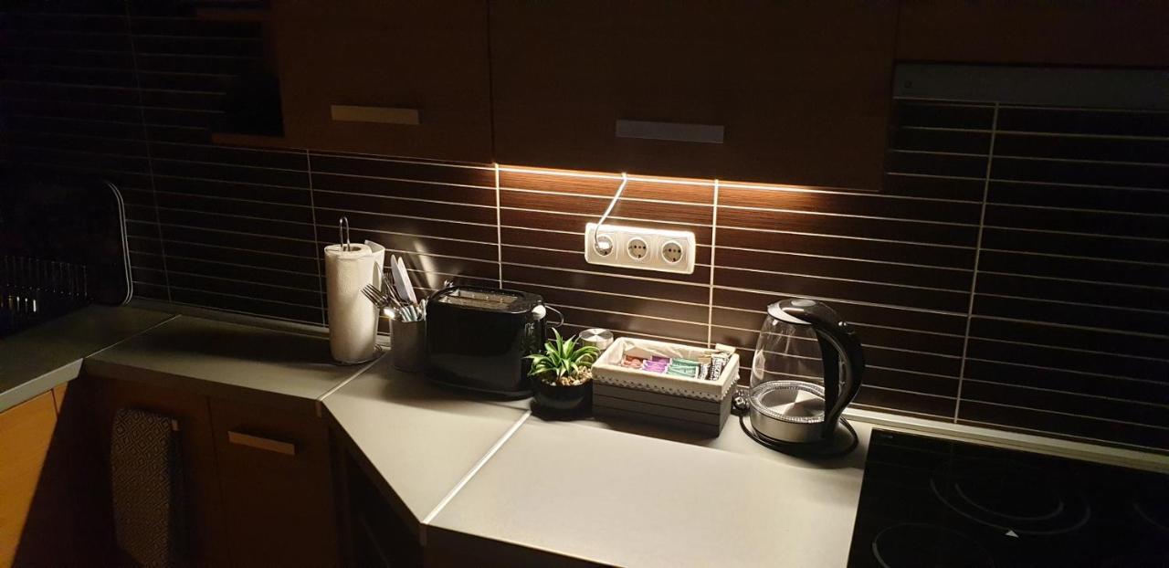 Grand Paradise Apartman 미슈콜츠 외부 사진