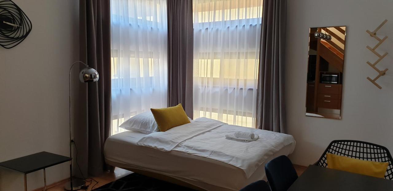 Grand Paradise Apartman 미슈콜츠 외부 사진